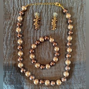 ✨ Beautiful brown beaded jewelry set ✨